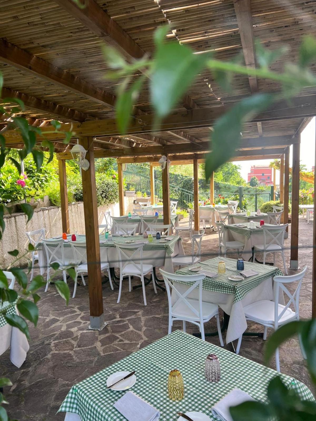Meri 1956 E Cucina Hotel Framura